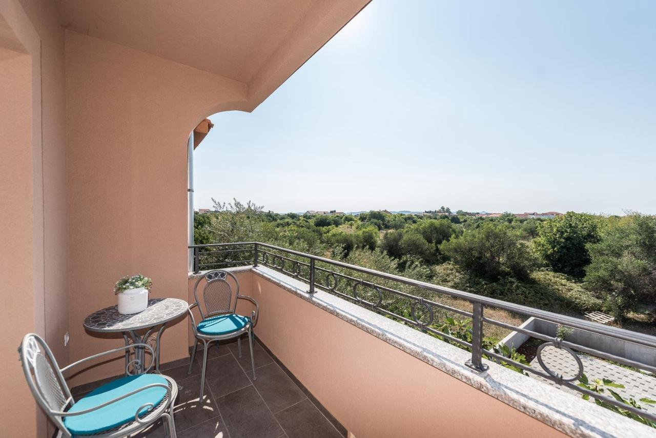 Luxury Apartments Garden Sukošan Esterno foto